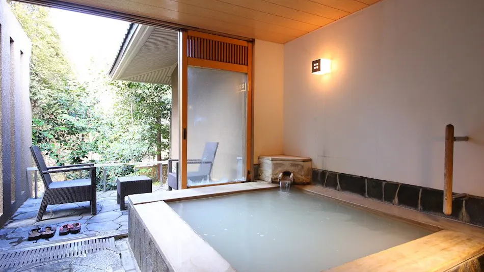 Hakone Hisui