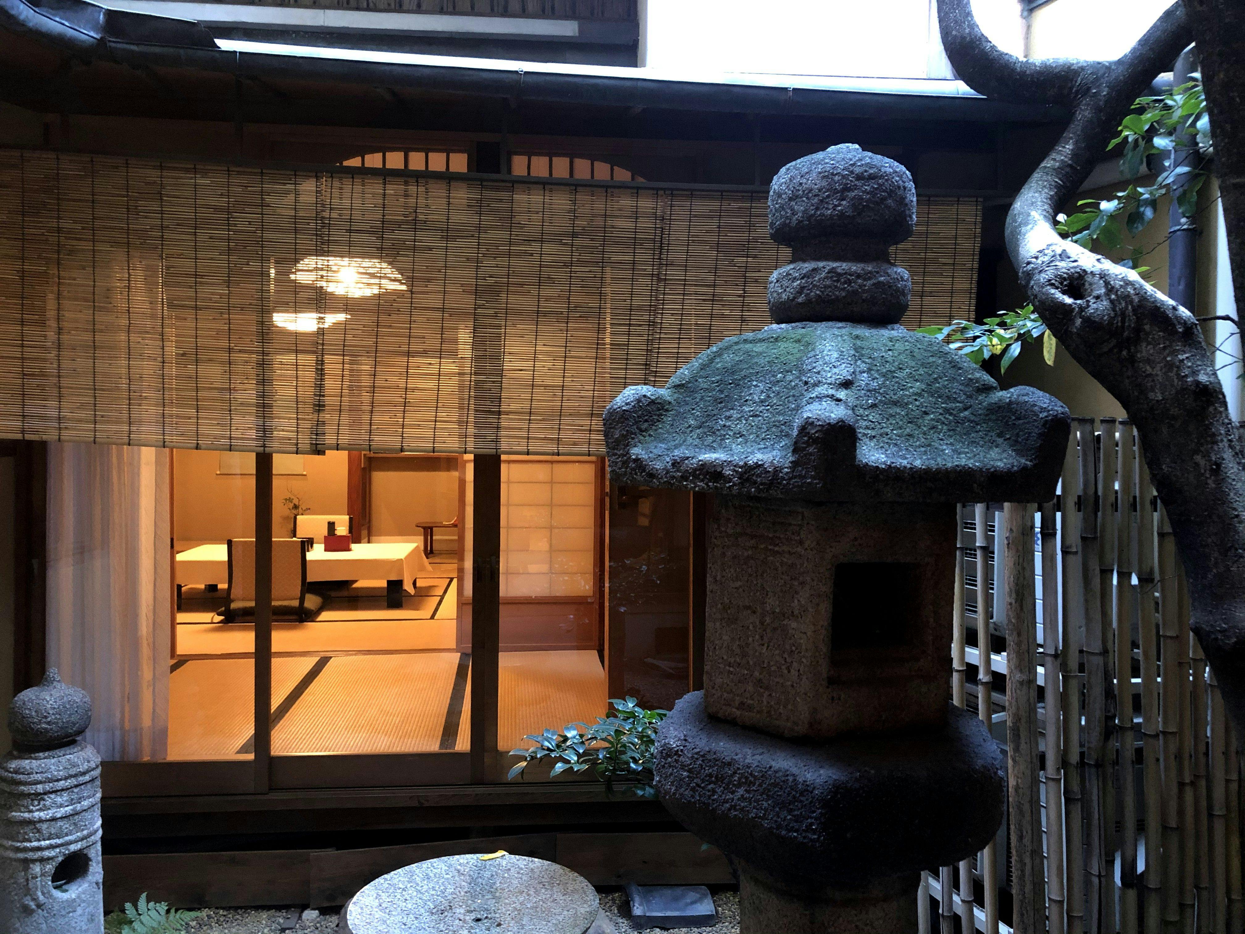 炭屋旅館