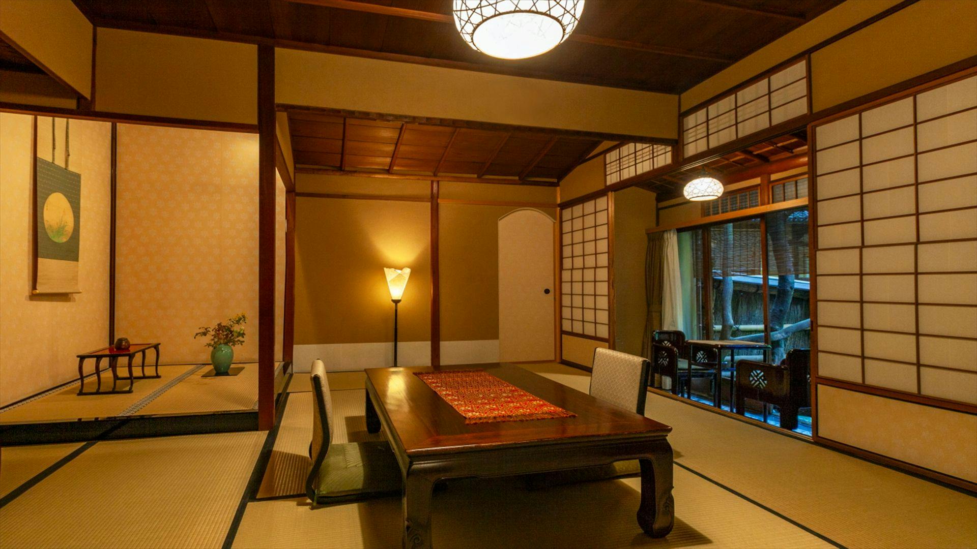 炭屋旅館