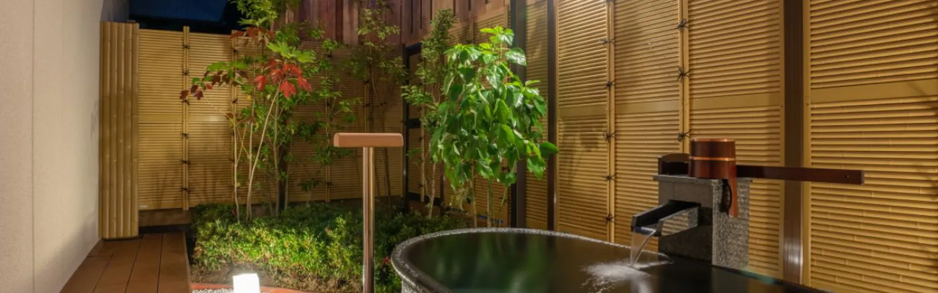 奥熱川 庭園と竹の湯宿 奈良偲の里 玉翠