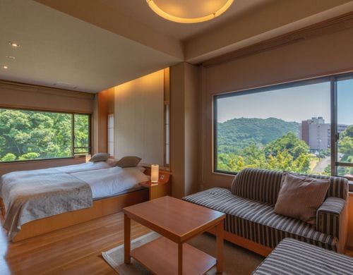 【和風庭園一望 2階和洋特別室 角部屋】