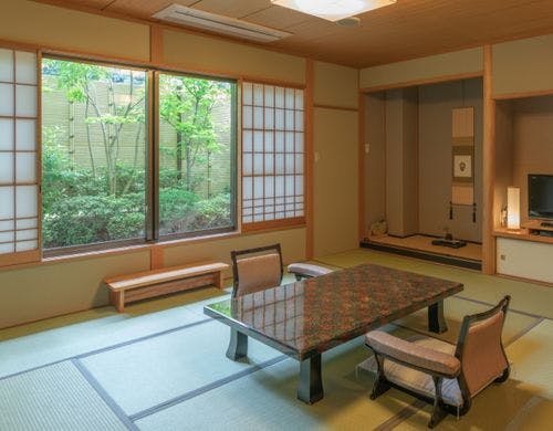 令和3年改装【2階庭園付き和室】