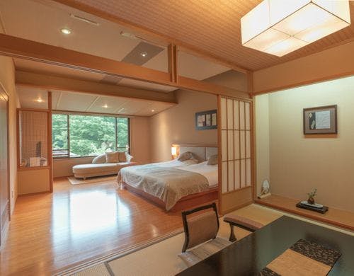 【和風庭園一望 2階和洋室】