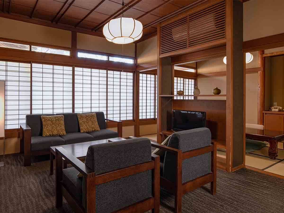積善館（佳松亭・山荘）