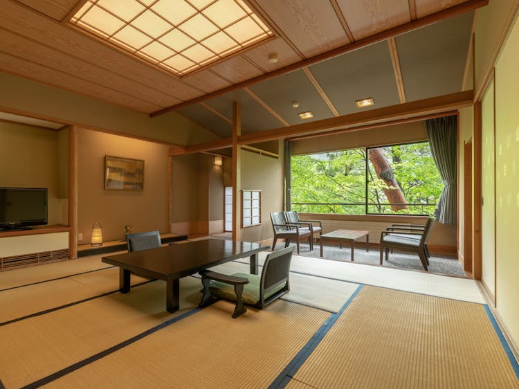 【佳松亭】 標準客室　＜会場食＞のサムネイル画像