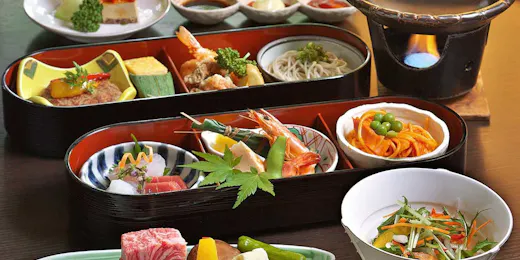 積善館(佳松亭・山荘)