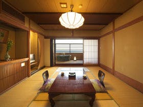 稲取温泉　石花海