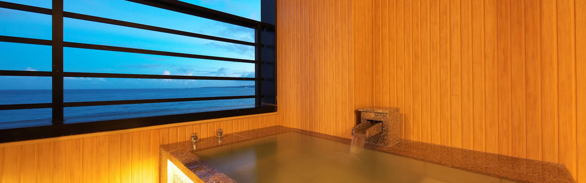 稲取温泉 石花海(せのうみ)