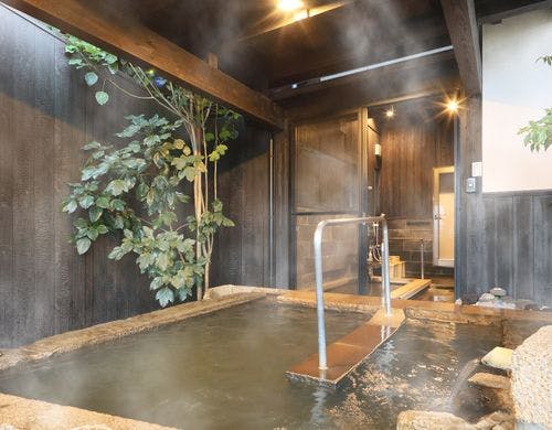 内湯&露天付【離れ特別室】露天風呂より