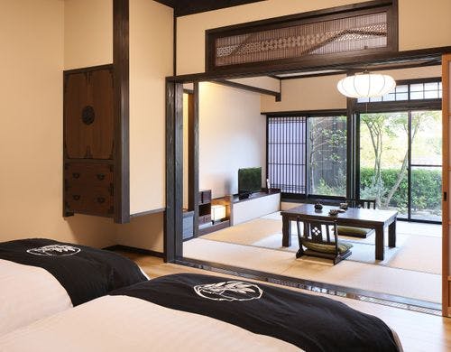 露天風呂付和洋室・和室約11畳＋洋室約10畳