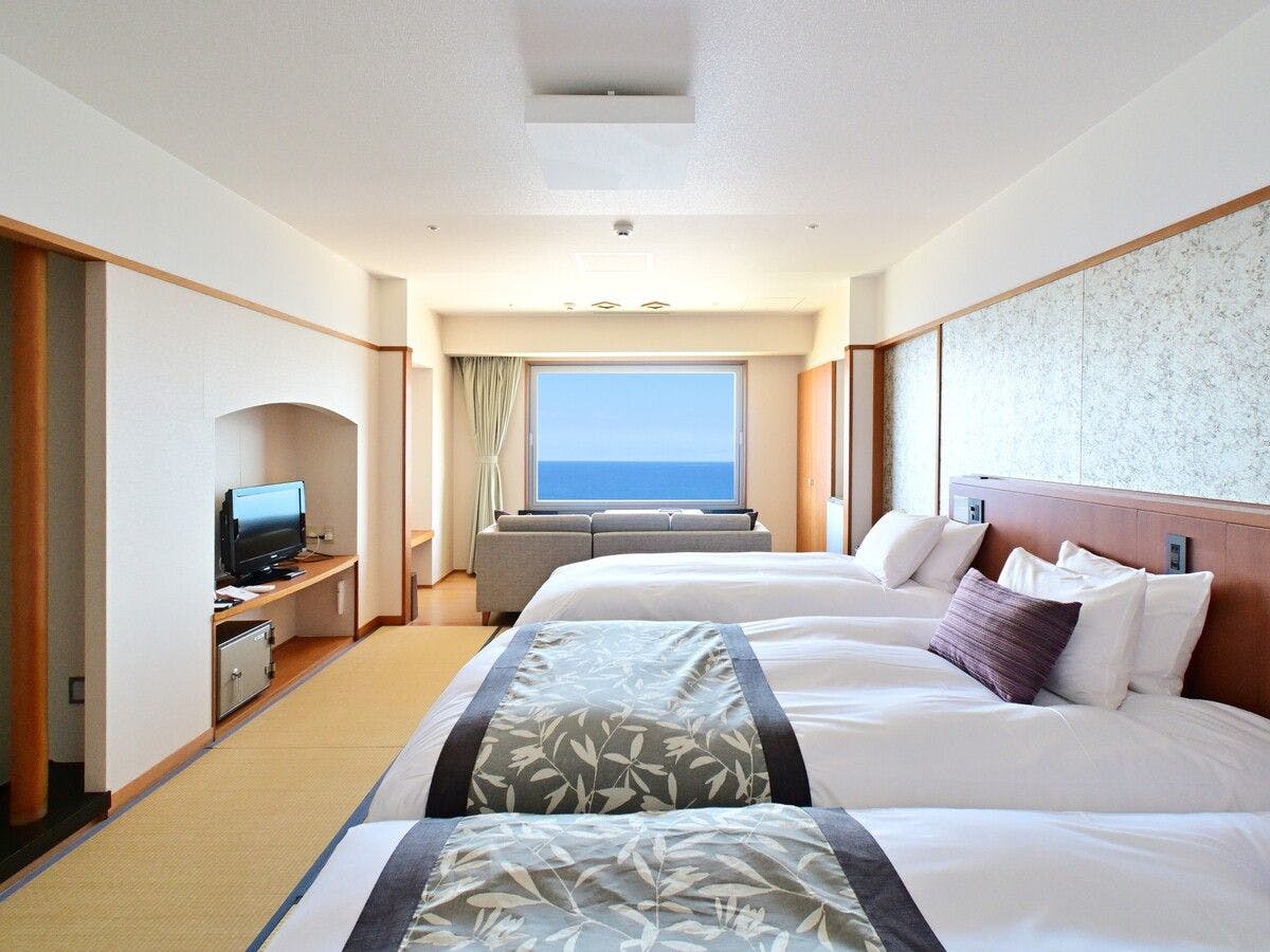 和モダントリプル