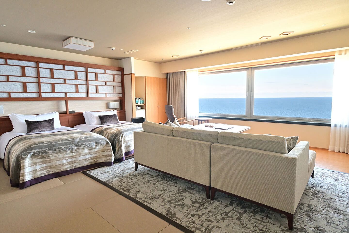 HOTEL OOSADO(ホテル大佐渡)