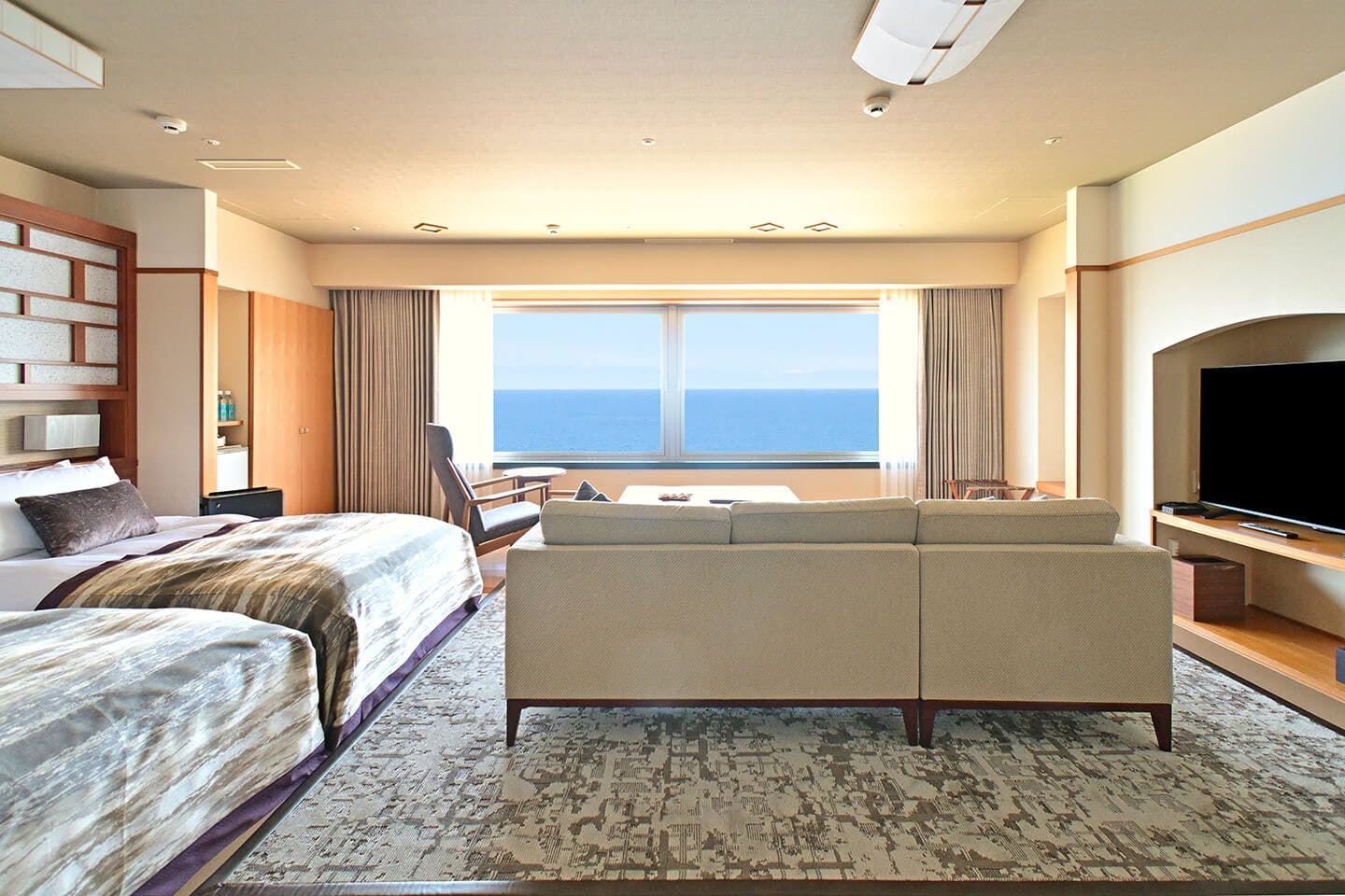 HOTEL OOSADO(ホテル大佐渡)