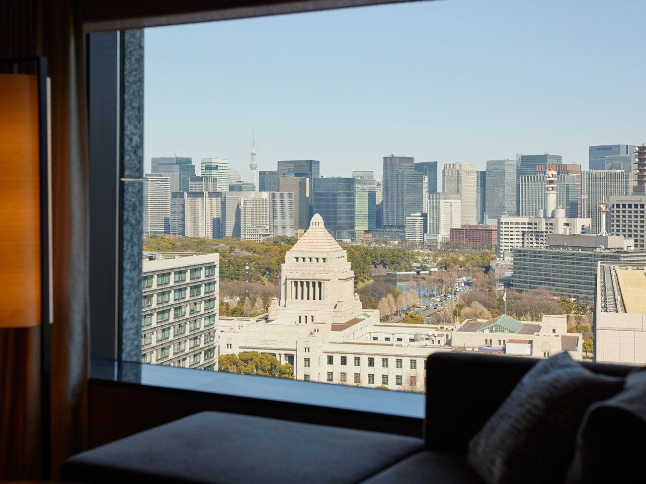 デラックスキングから国会議事堂