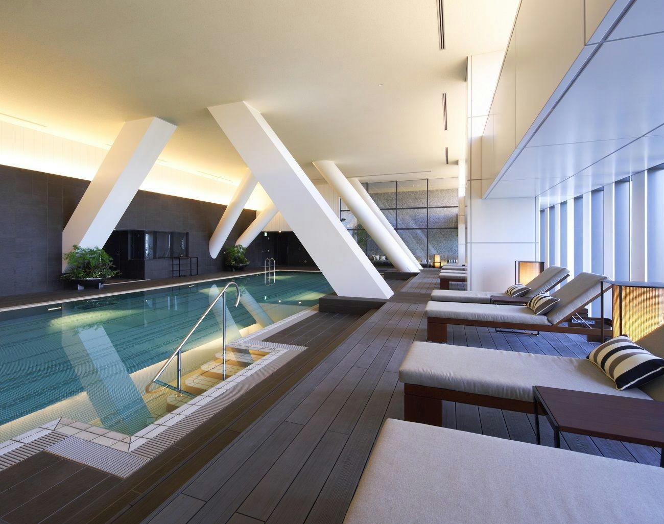 フィットネス プール