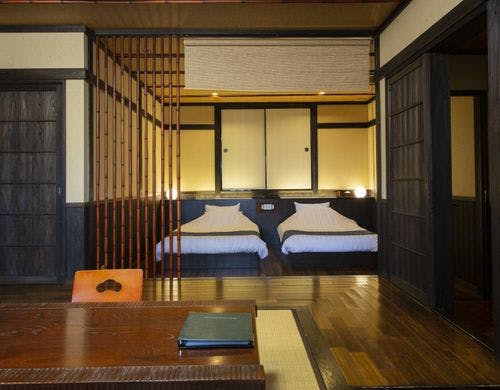 「雪の下」　YUKINOSHITA