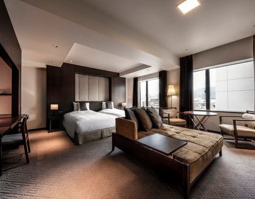 ジュニアスイート