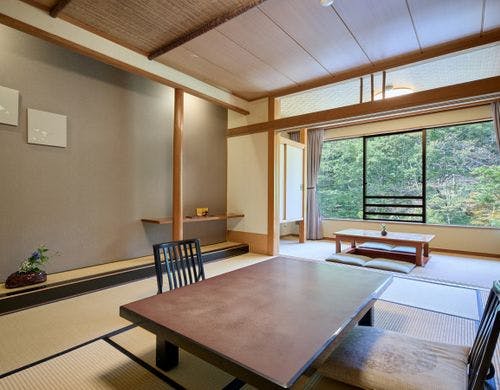 【スタンダード客室】