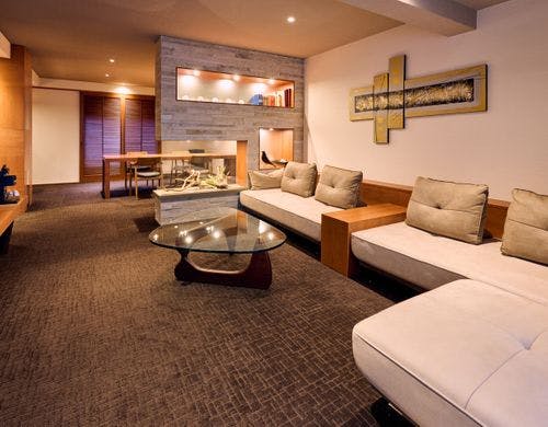 101【紅】ダイニング