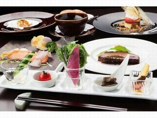 คอร์สอาหารที่ใช้ตะเกียบ - โออิราเสะ คูซีน