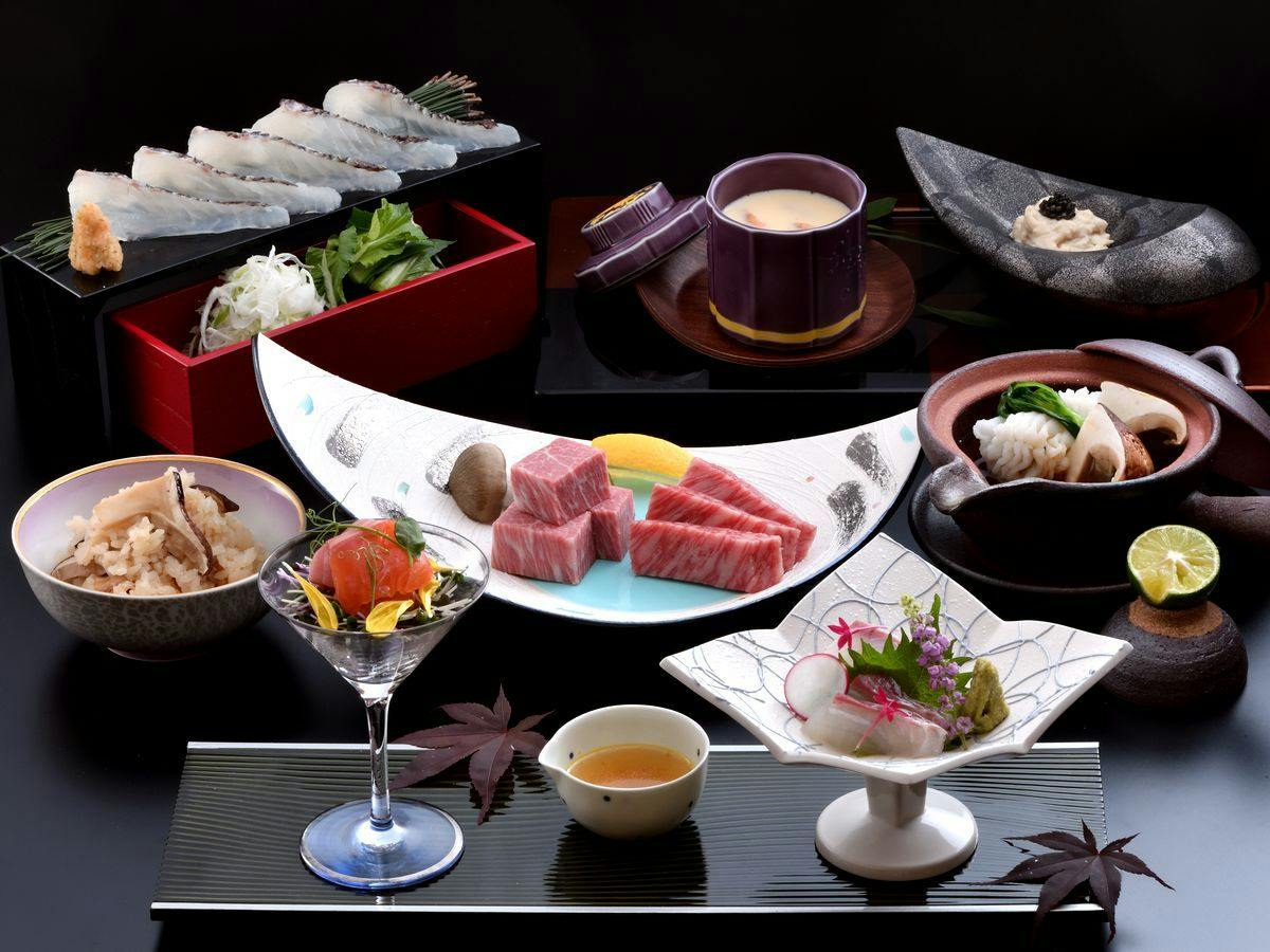 〓秋の旨いを味わう会席〓松茸・紅葉鯛・うに・虹鱒など秋を感じる旬の旨みと認証近江牛をヒレとロースで