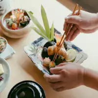 สไตล์เสิร์ฟทีละจานที่ช่วยให้บทสนทนาคึกคัก