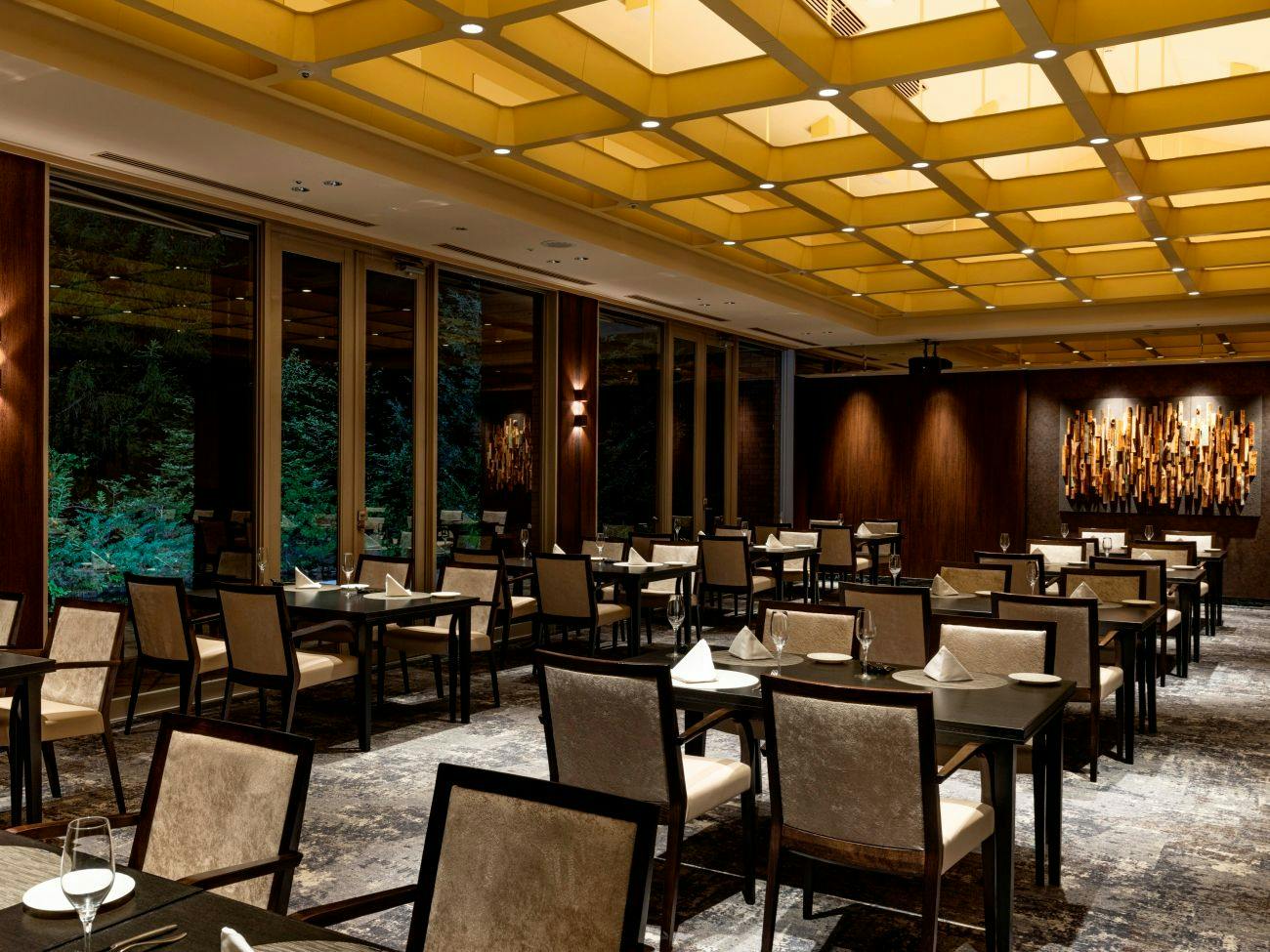 ร้านอาหารคอร์ส "Avant"