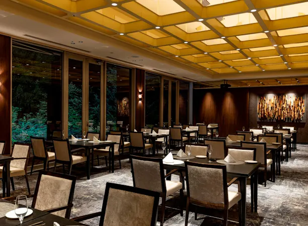 ร้านอาหารคอร์ส "Avant"