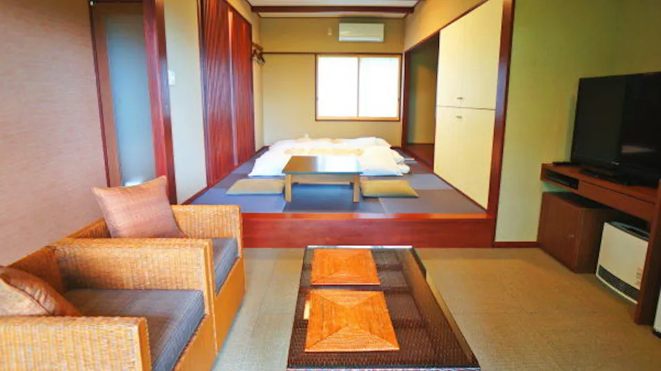Grass Roof Inn Ryunohige / Villa Yumuta