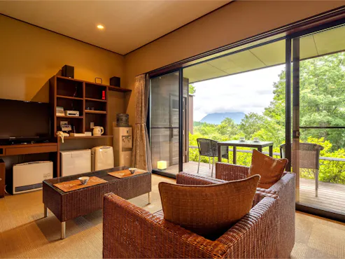 Gaya Asia 'Karin' dengan separa terbuka