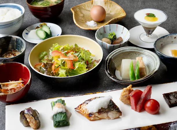朝食