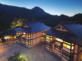 山の神温泉 優香苑
