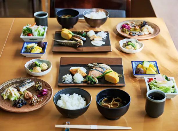 朝食