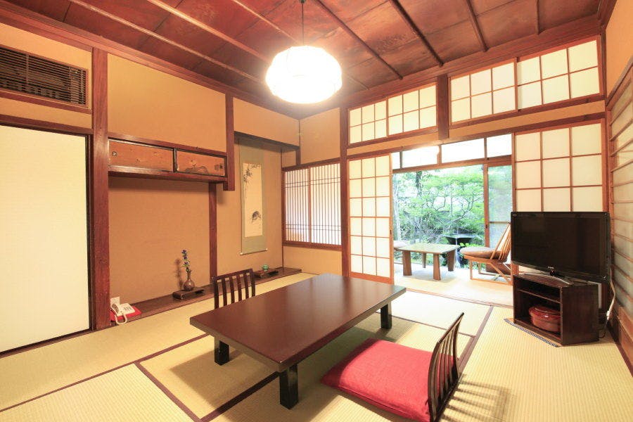 箱根湯本温泉 萬翠楼 福住