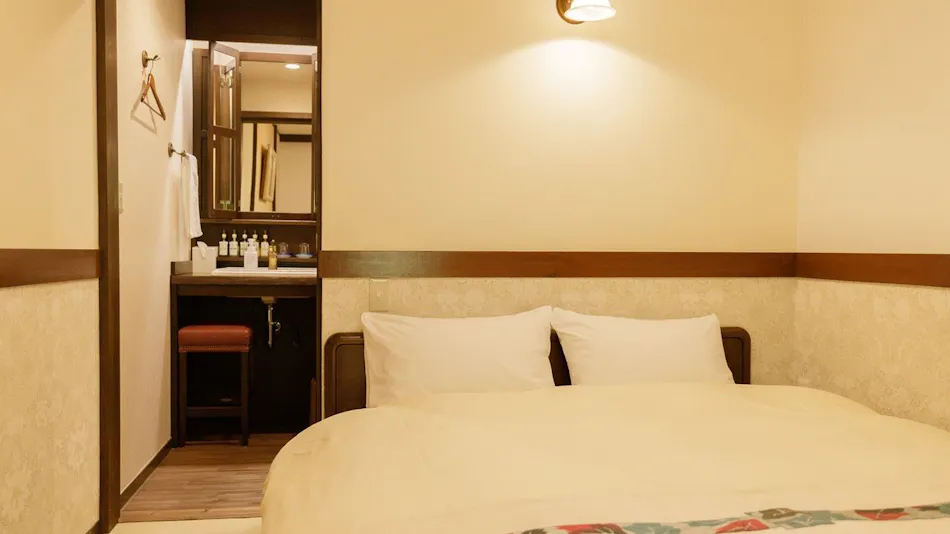 Petite Hotel C'est la Vie