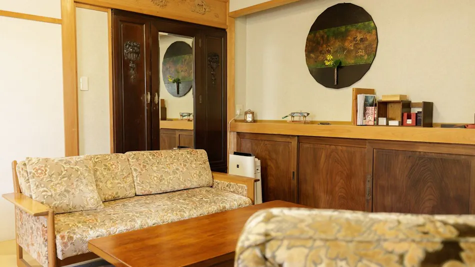 Petite Hotel C'est la Vie