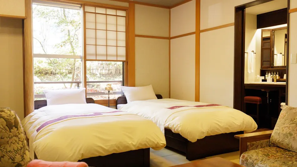 Petite Hotel C'est la Vie