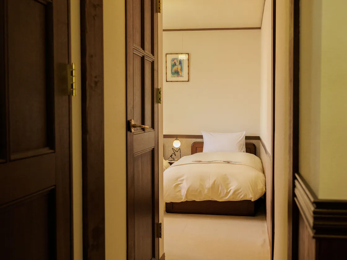 E room