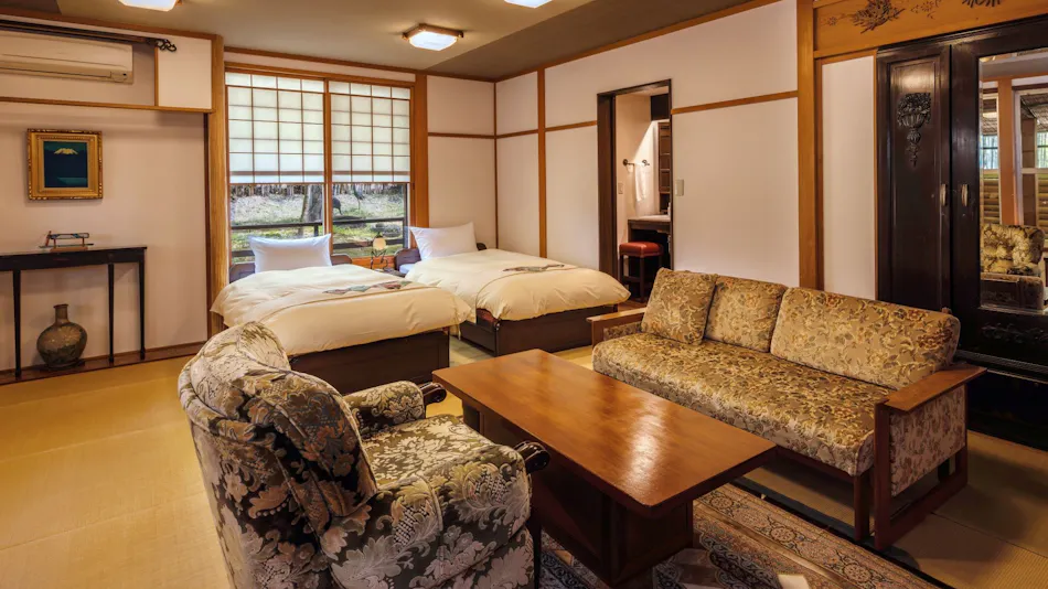 Petite Hotel C'est la Vie