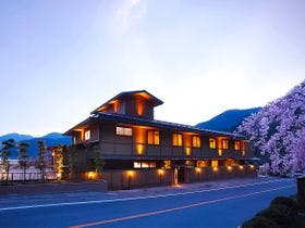 茜彩庵 山水