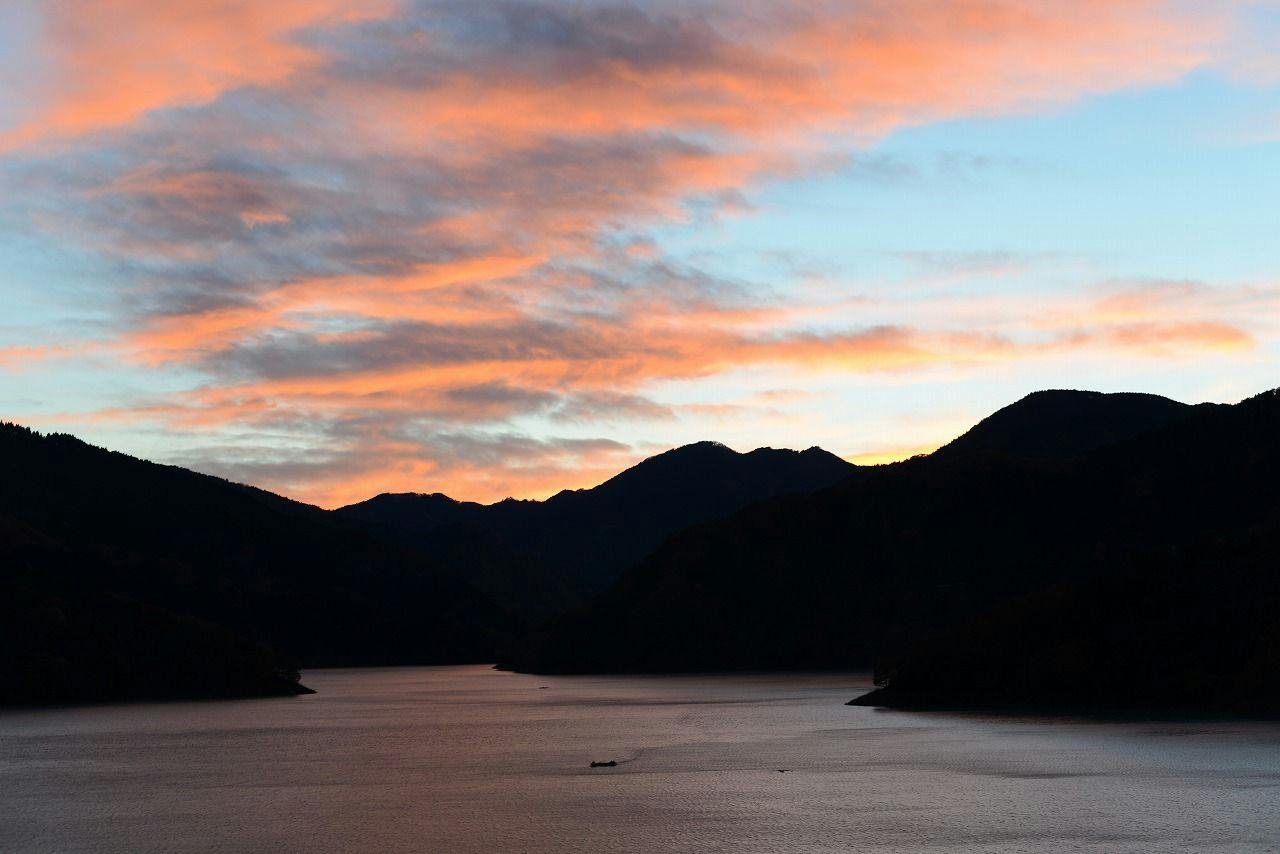 茜彩庵　山水