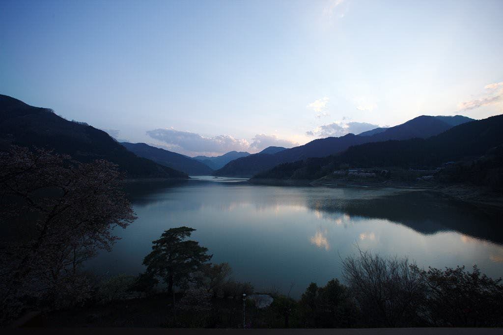 茜彩庵　山水