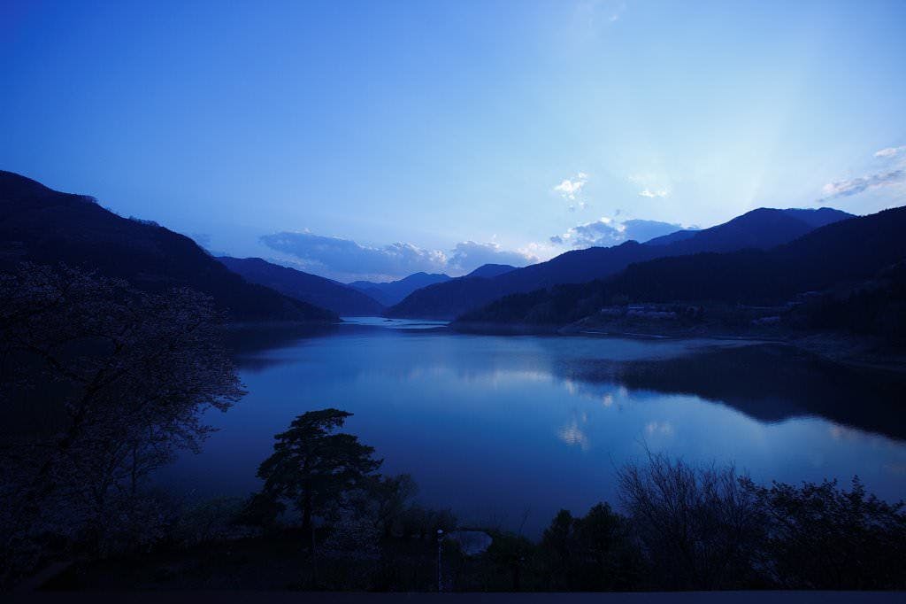 茜彩庵　山水