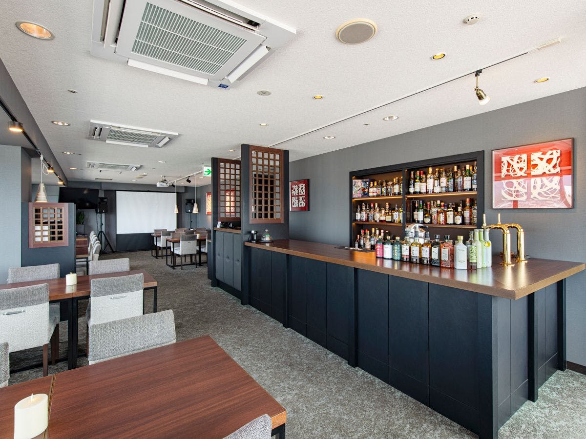 *BAR LOUNGE CRYSTAL　バーカウンター