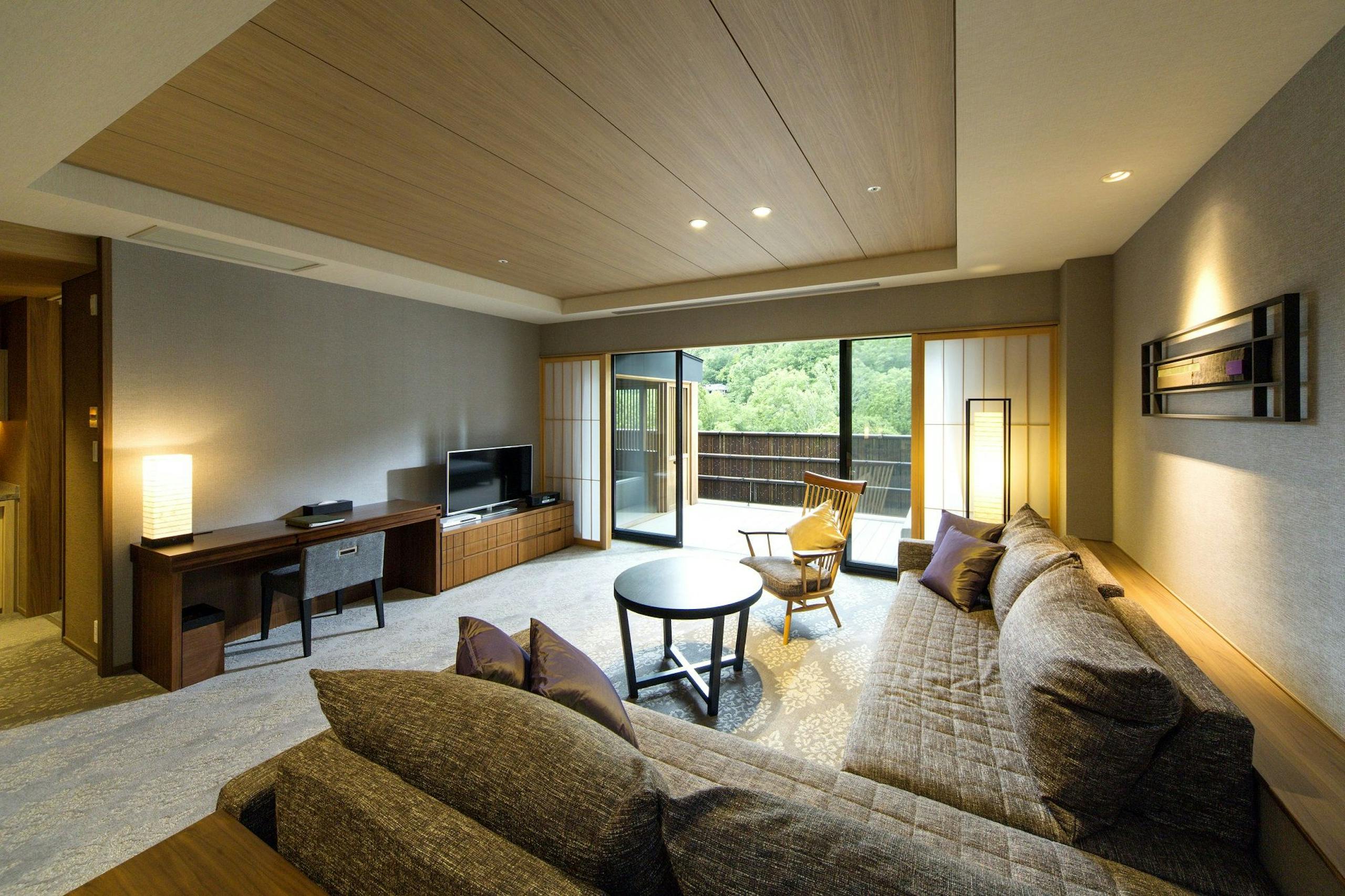 画像に alt 属性が指定されていません。ファイル名: 10548233.jpg