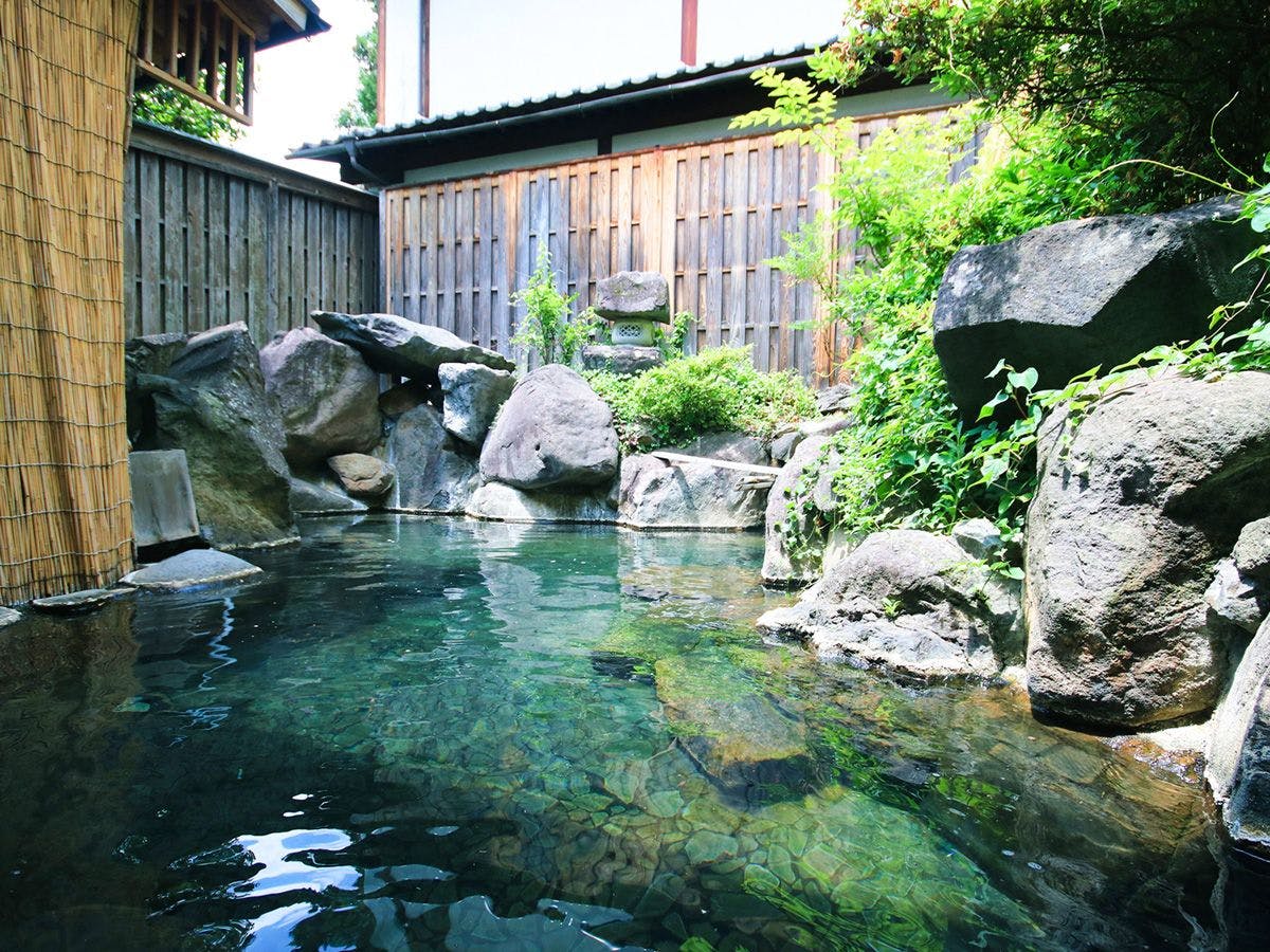 塵表閣本店