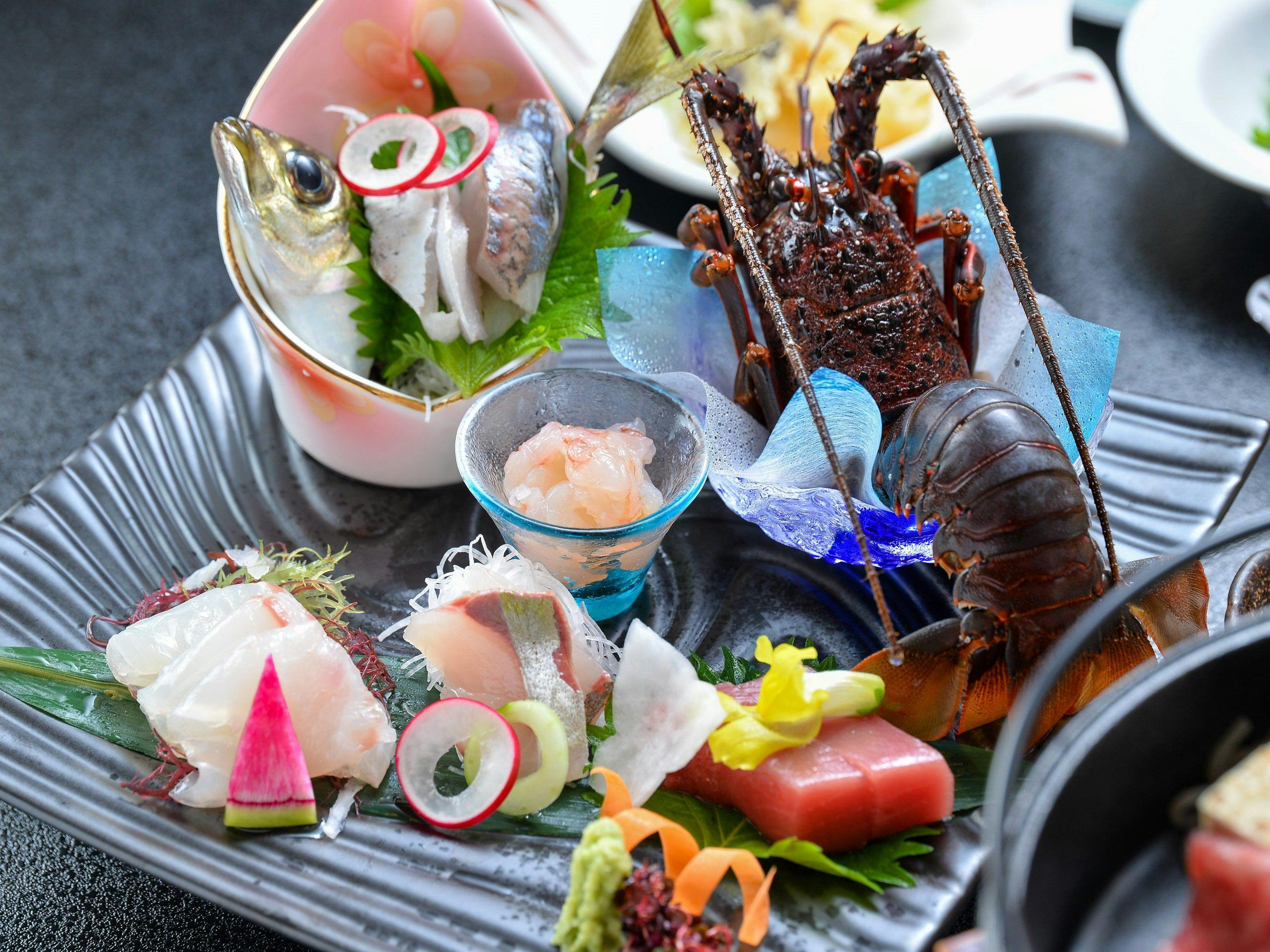 ＜連休限定＞【美食プラン】伊勢海老・鮑・松阪牛を会席料理で贅沢に！斎王匠の極膳