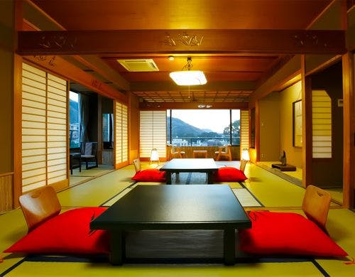 【総畳数20畳以上】次の間付客室「山櫻」