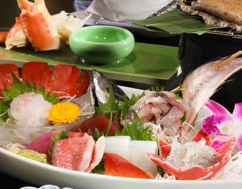 コース料理のお造り盛り　季節の一例