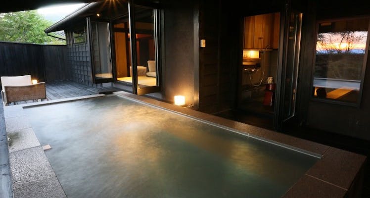 ペットと泊まれる宿 Wa 王国 狗の郷を見た人におすすめの露天風呂が人気の宿 選 宿泊予約は 一休 Com ペットと泊まれる宿 Wa 王国 狗の郷を見た人におすすめの露天風呂が人気の宿 選 宿泊予約は 一休 Com